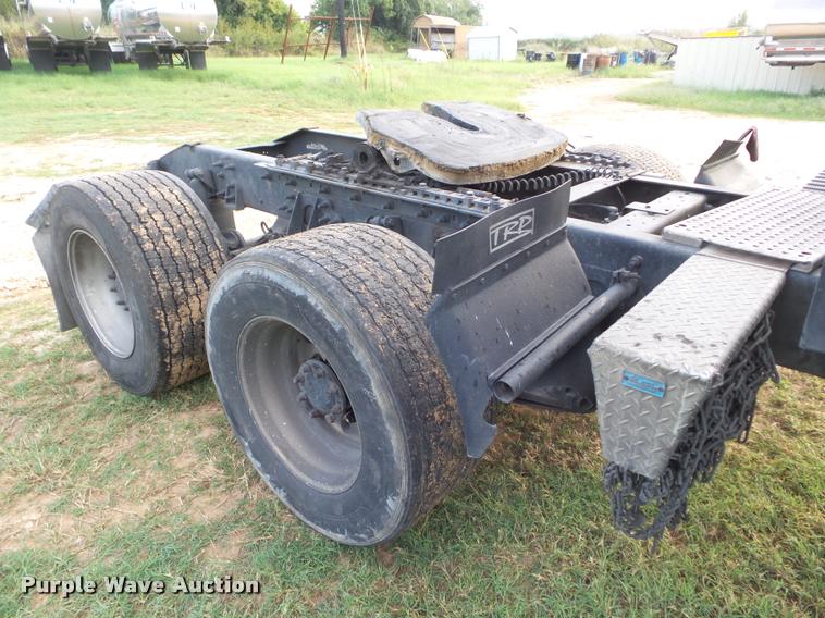 image for item DB3534 2007 International 9400i semi truck