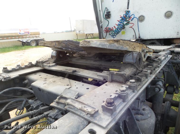 image for item DB3534 2007 International 9400i semi truck