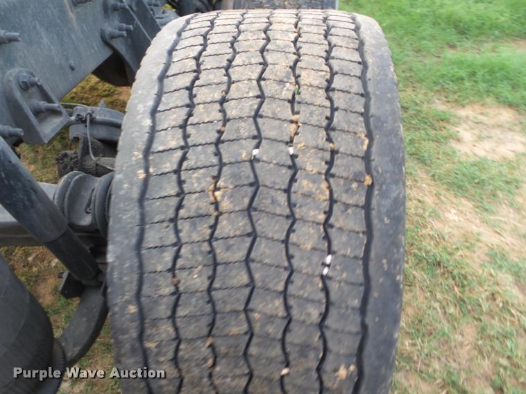 image for item DB3534 2007 International 9400i semi truck