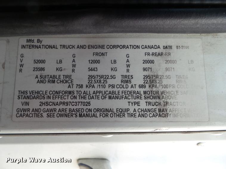 image for item DB3534 2007 International 9400i semi truck