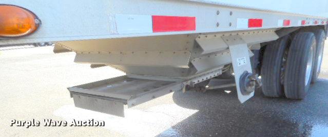 image for item G7489 2011 Aulick 4266GT2 double hopper bottom grain trailer