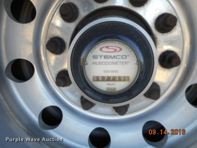 image for item G7489 2011 Aulick 4266GT2 double hopper bottom grain trailer