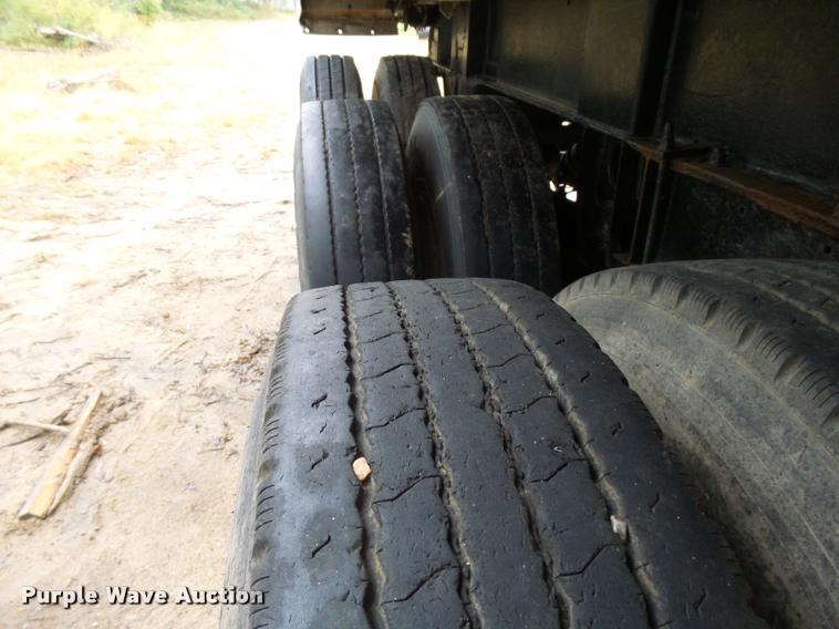 image for item J1633 1980 East end dump trailer