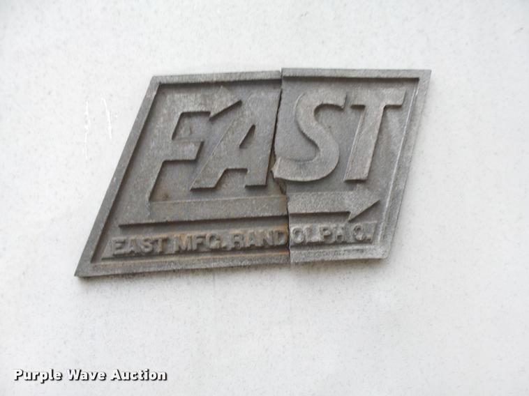 image for item J1633 1980 East end dump trailer