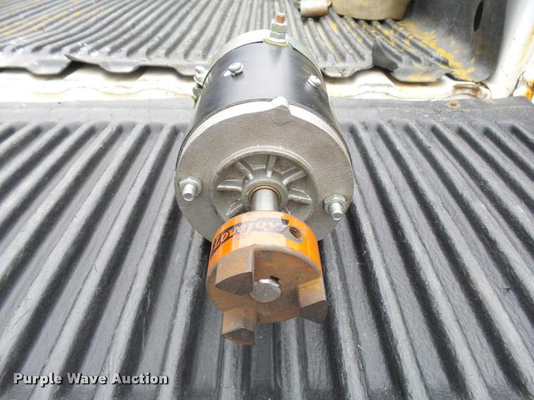 image for item J1633 1980 East end dump trailer