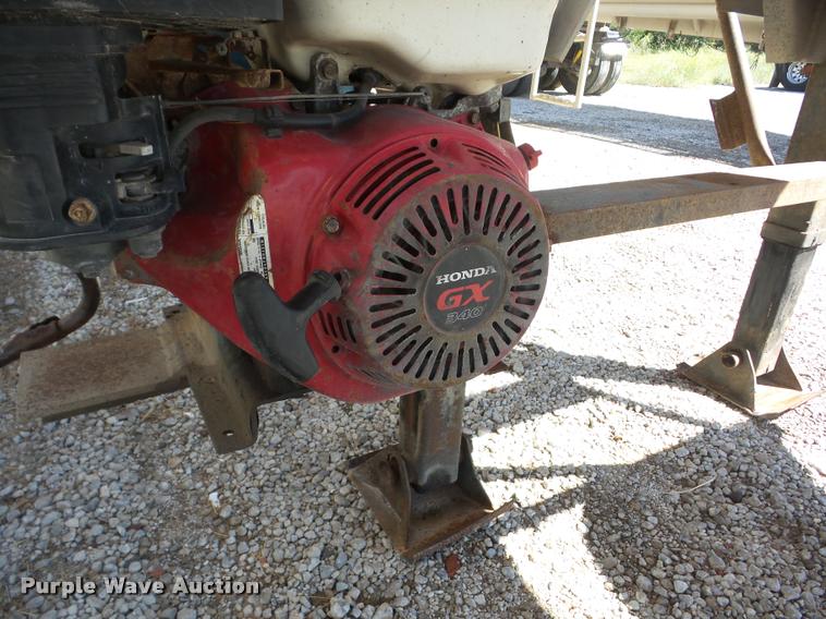 image for item J8733 1977 Trailmaster vacuum tank trailer