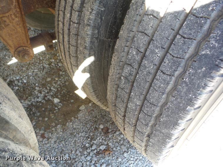 image for item J8733 1977 Trailmaster vacuum tank trailer