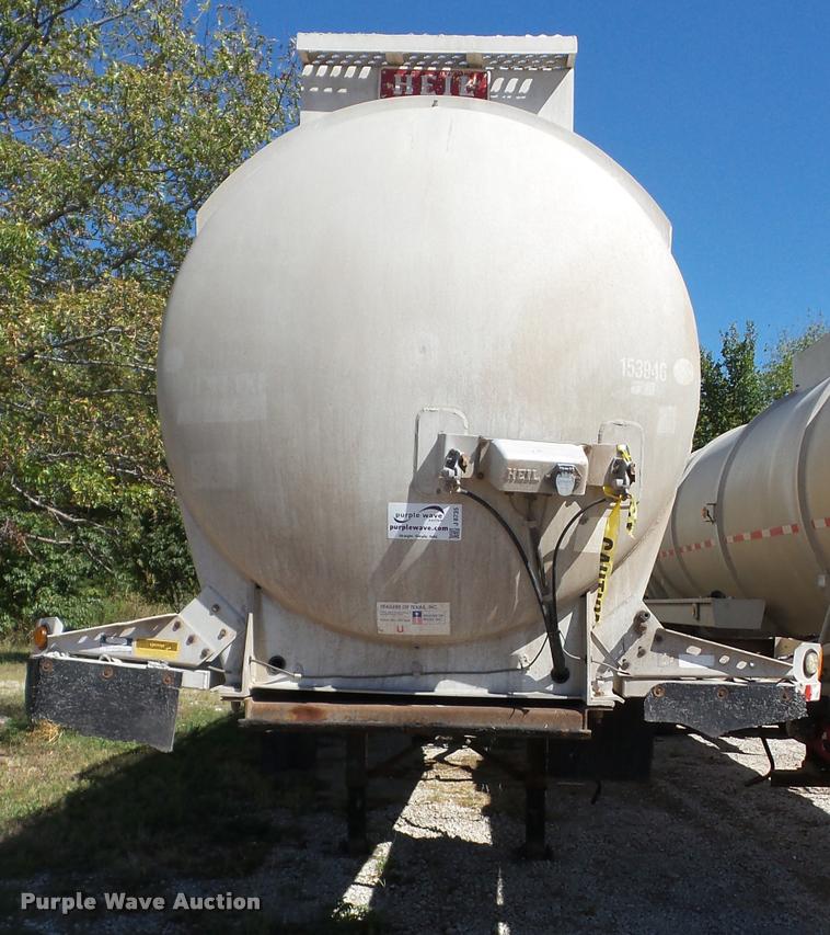 image for item J8735 1994 Heil vacuum tank trailer