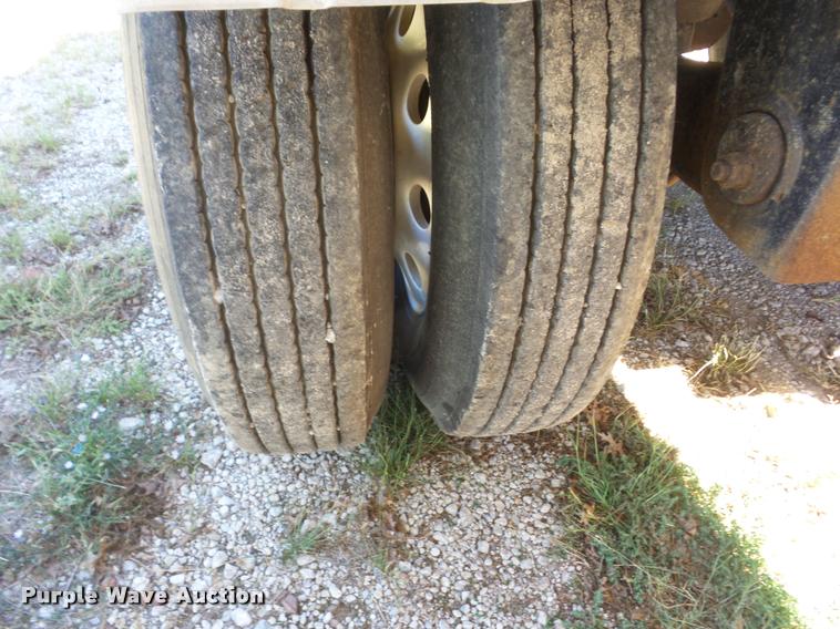 image for item J8735 1994 Heil vacuum tank trailer