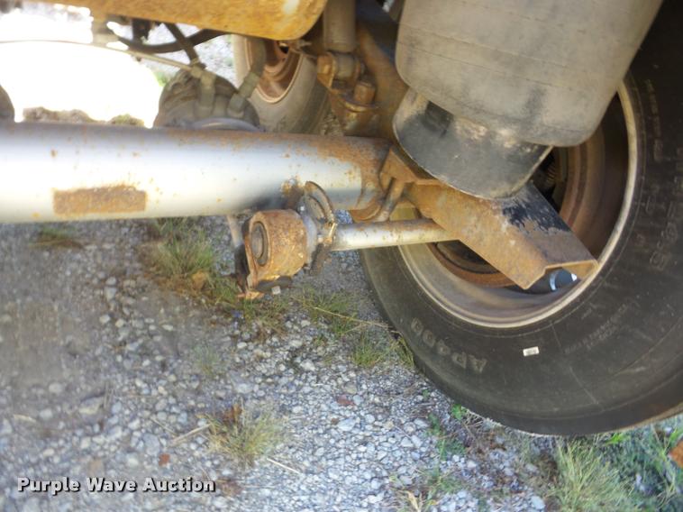 image for item J8735 1994 Heil vacuum tank trailer