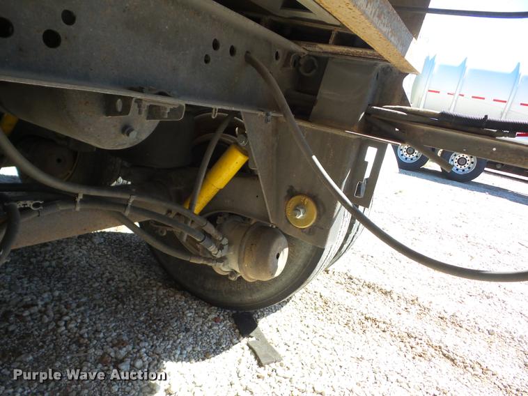 image for item J8736 1994 Heil vacuum tank trailer