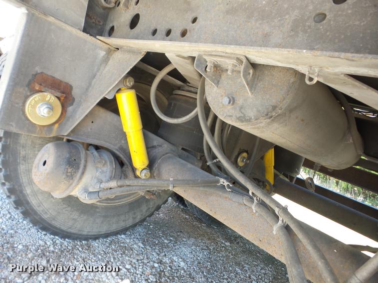 image for item J8736 1994 Heil vacuum tank trailer