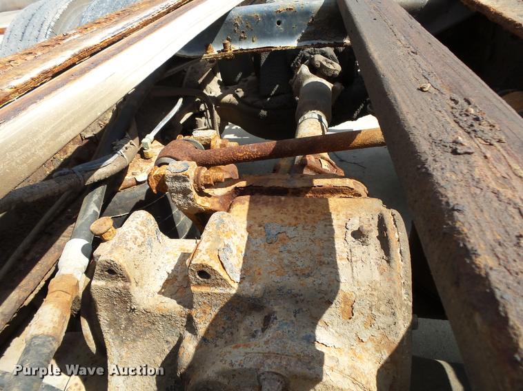 image for item K1097 1998 Mack CH613 truck chassis