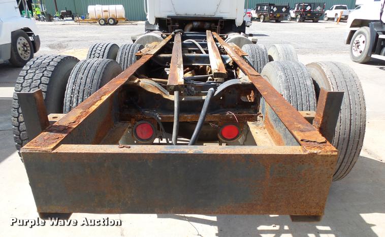 image for item K1097 1998 Mack CH613 truck chassis