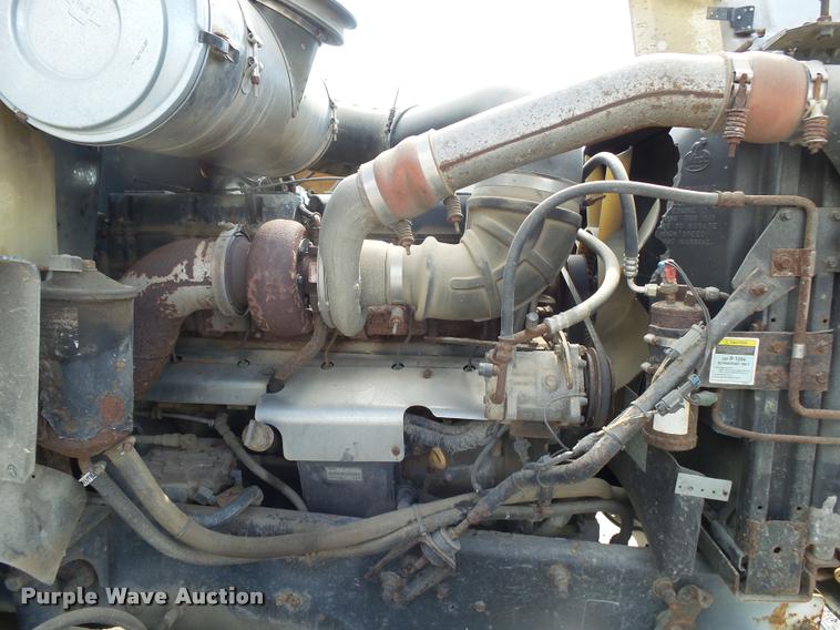 image for item K1097 1998 Mack CH613 truck chassis