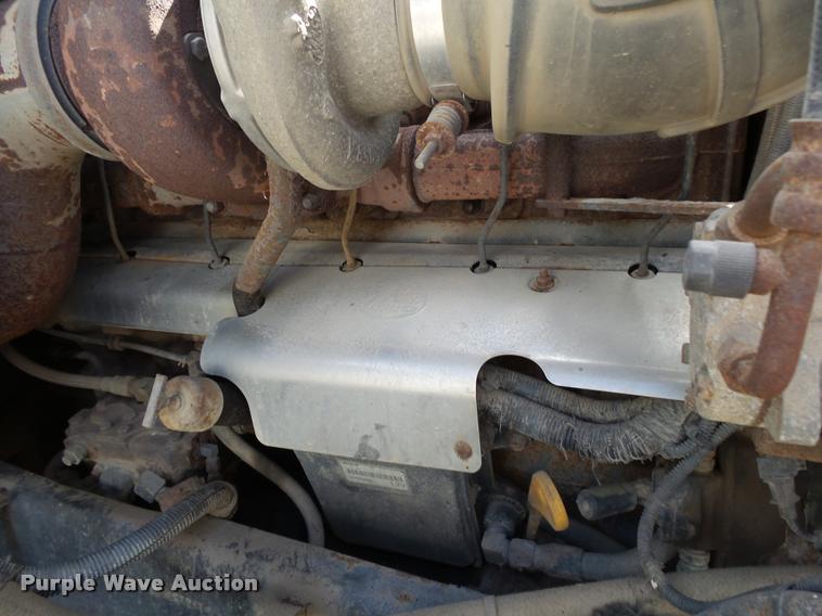 image for item K1097 1998 Mack CH613 truck chassis