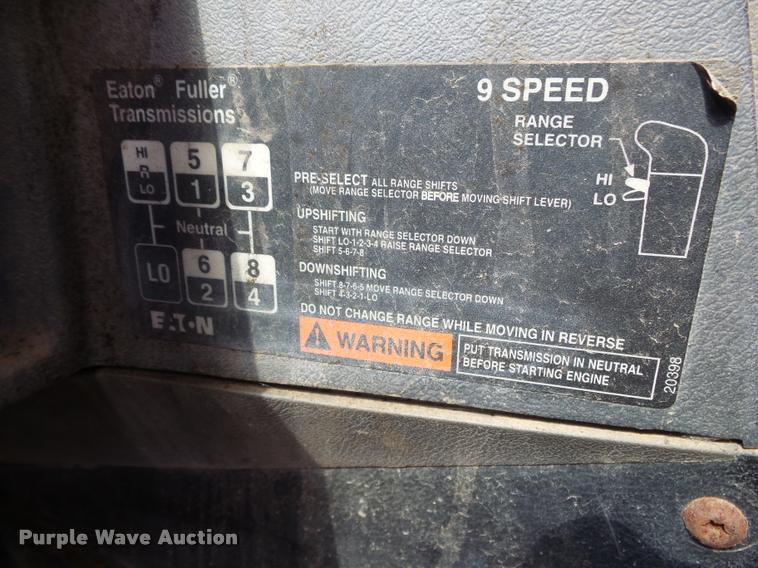 image for item K1097 1998 Mack CH613 truck chassis