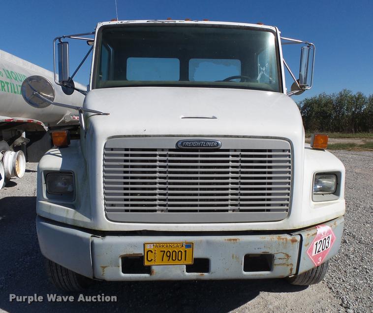 image for item K1100 2000 Freightliner FL80 truck chassis