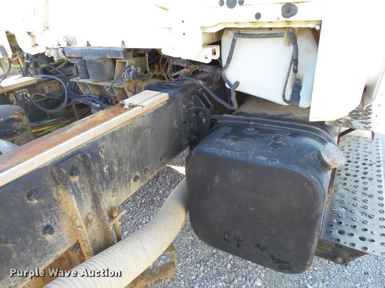 image for item K1100 2000 Freightliner FL80 truck chassis