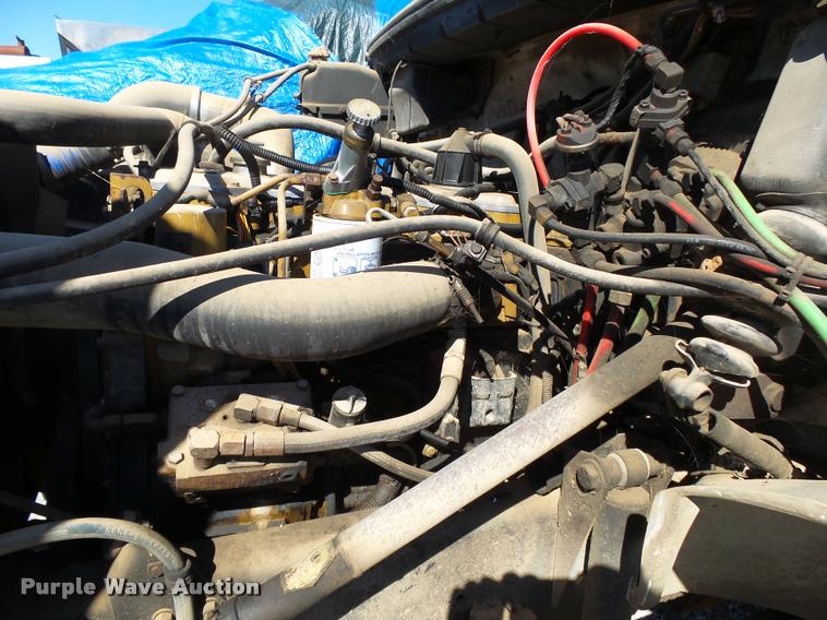 image for item K1100 2000 Freightliner FL80 truck chassis