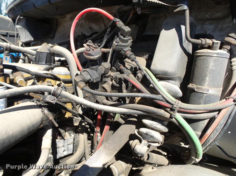 image for item K1100 2000 Freightliner FL80 truck chassis