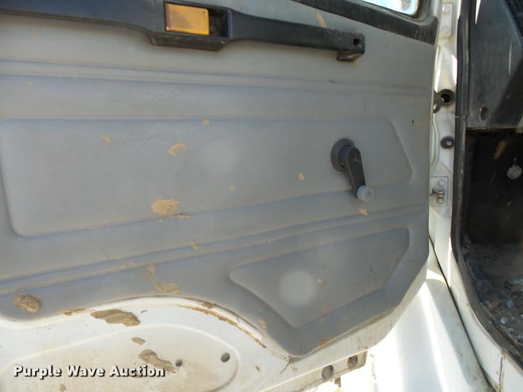 image for item K1100 2000 Freightliner FL80 truck chassis