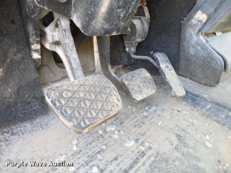 image for item K1100 2000 Freightliner FL80 truck chassis