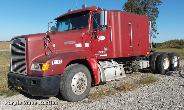 image for item K1103 1991 Freightliner FLD semi truck