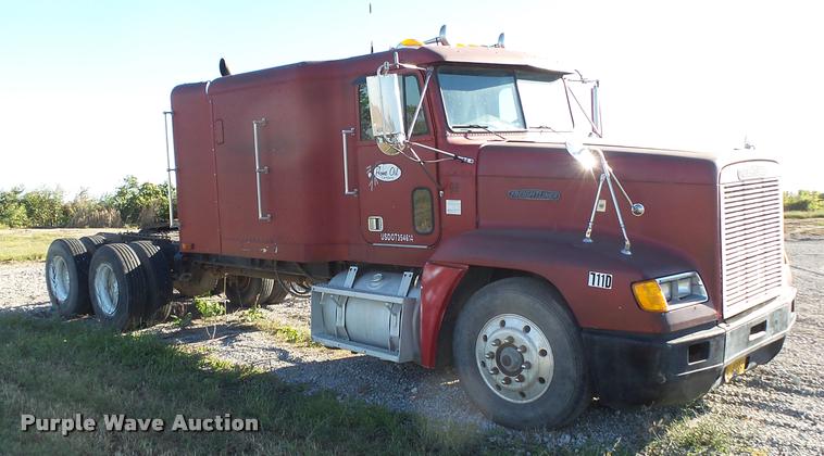 image for item K1103 1991 Freightliner FLD semi truck