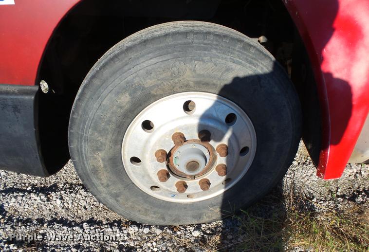 image for item K1103 1991 Freightliner FLD semi truck