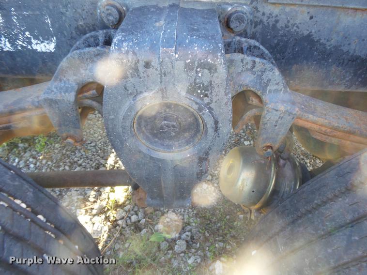 image for item K1103 1991 Freightliner FLD semi truck