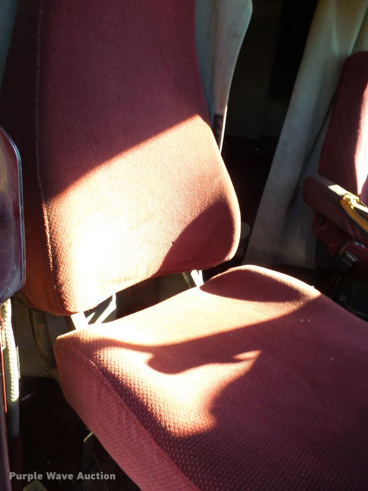 image for item K1103 1991 Freightliner FLD semi truck