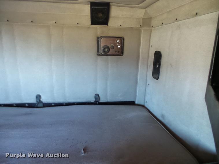 image for item K1103 1991 Freightliner FLD semi truck