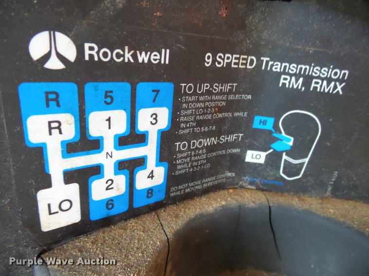 image for item K1103 1991 Freightliner FLD semi truck