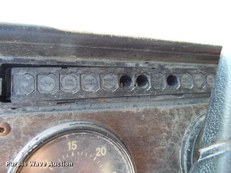 image for item K1103 1991 Freightliner FLD semi truck