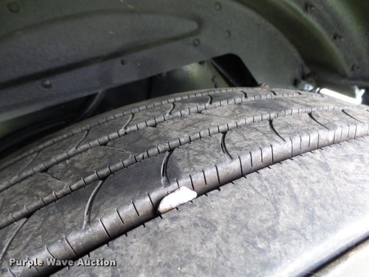 image for item K1129 1986 Peterbilt 359 semi truck