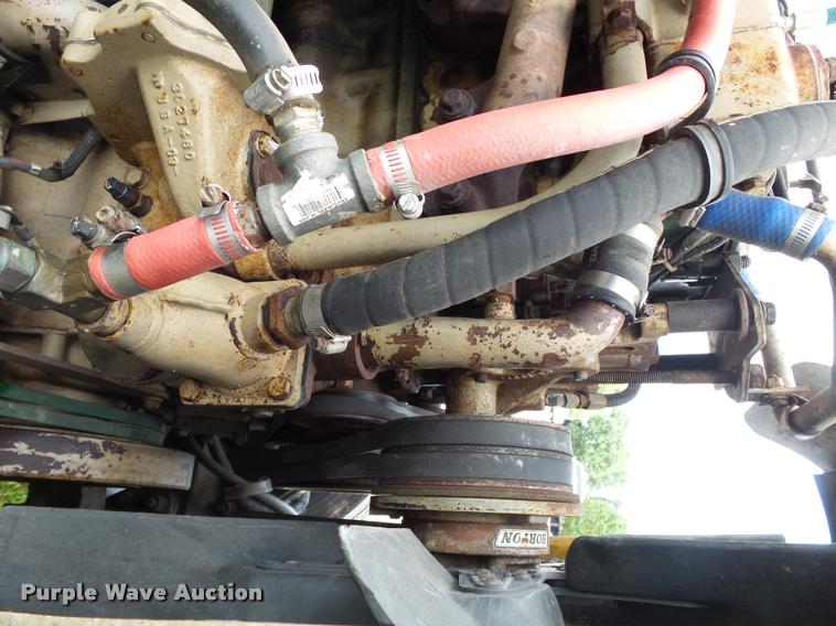 image for item K1129 1986 Peterbilt 359 semi truck