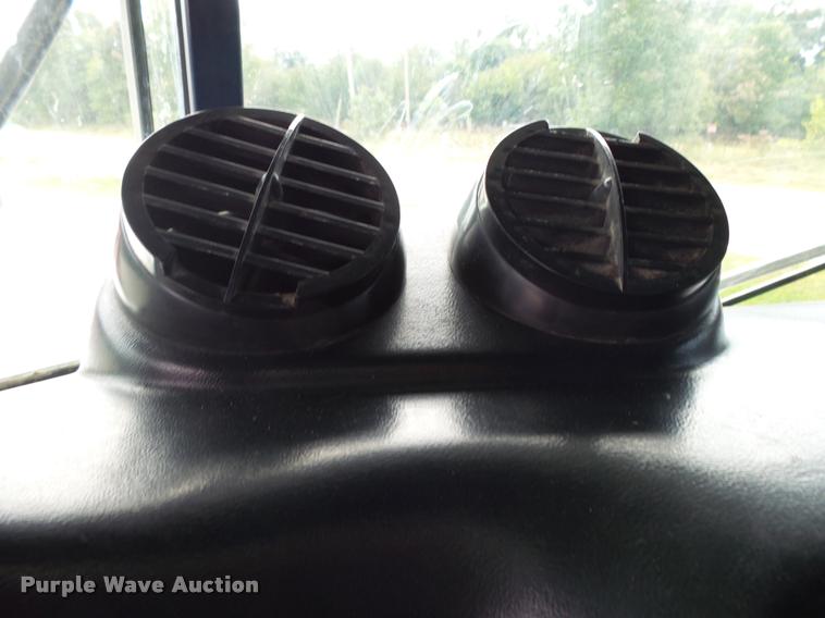 image for item K1129 1986 Peterbilt 359 semi truck