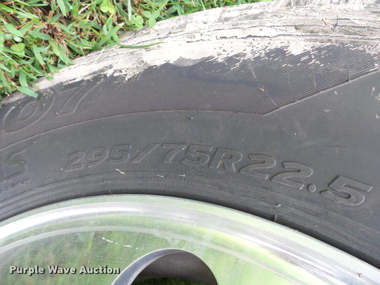 image for item K1130 1993 Peterbilt 379 semi truck