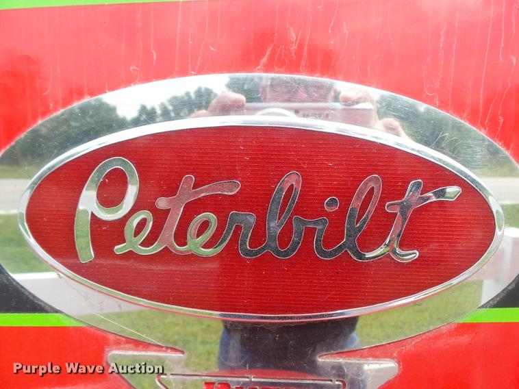 image for item K1130 1993 Peterbilt 379 semi truck