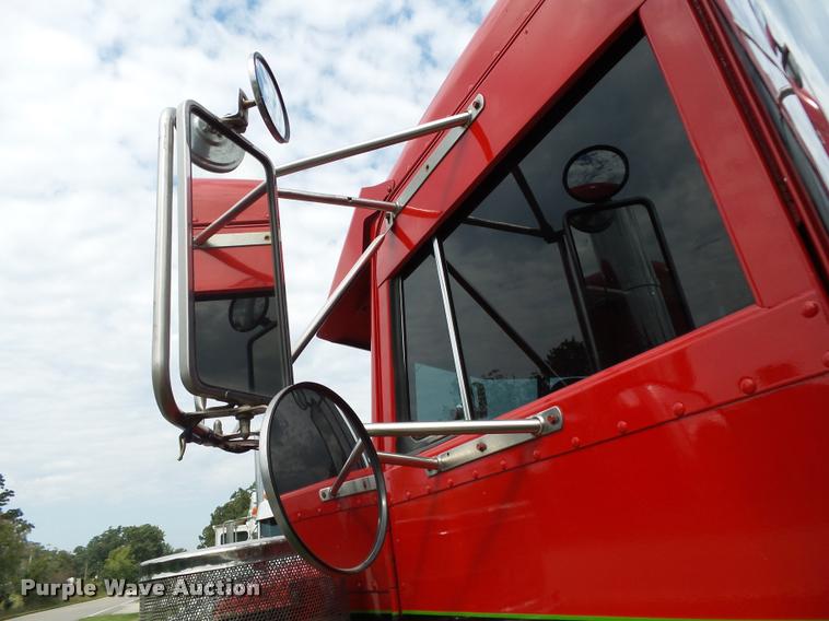 image for item K1130 1993 Peterbilt 379 semi truck