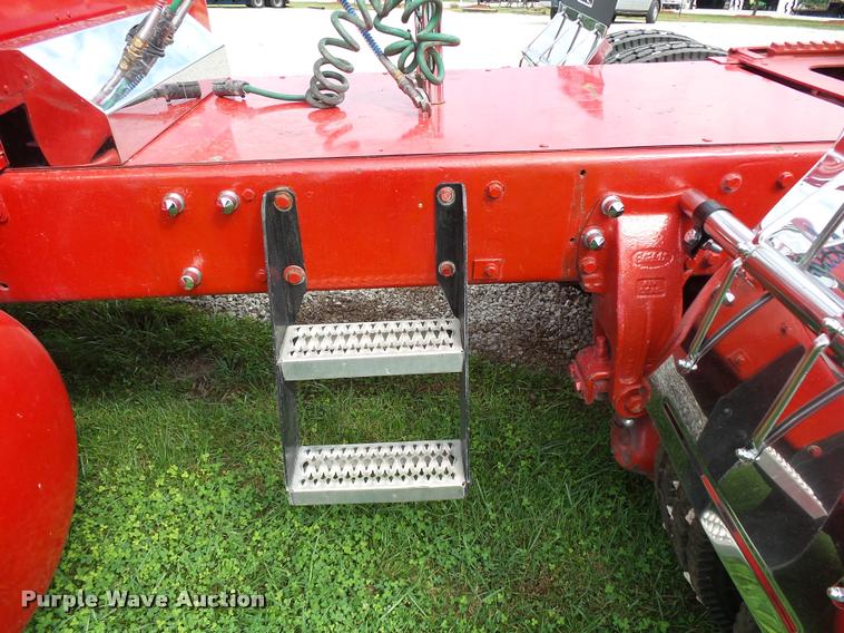 image for item K1130 1993 Peterbilt 379 semi truck