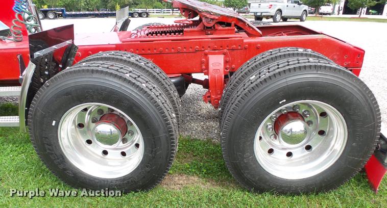 image for item K1130 1993 Peterbilt 379 semi truck