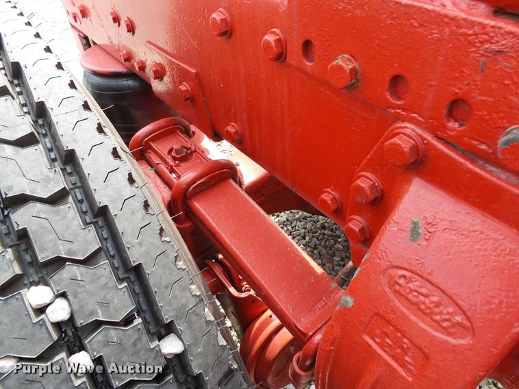 image for item K1130 1993 Peterbilt 379 semi truck