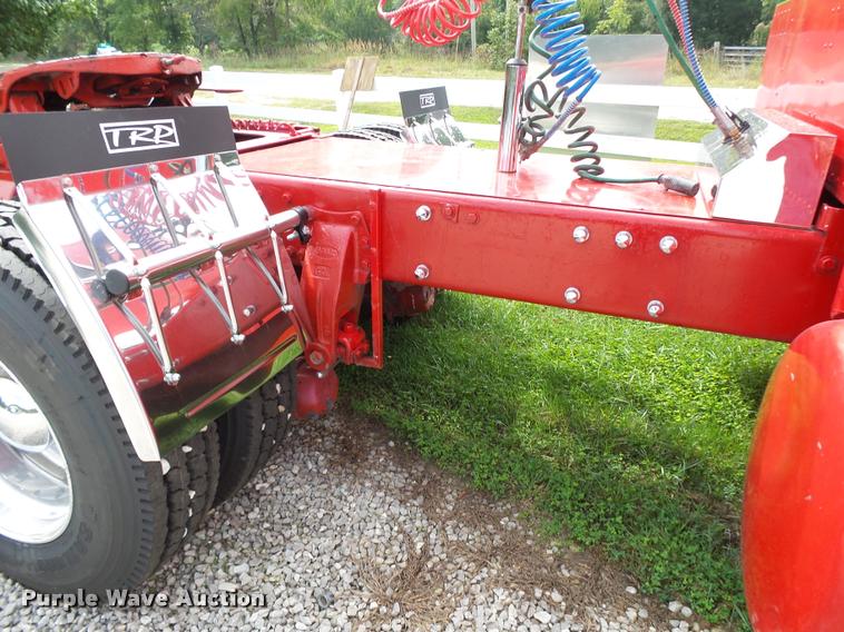 image for item K1130 1993 Peterbilt 379 semi truck