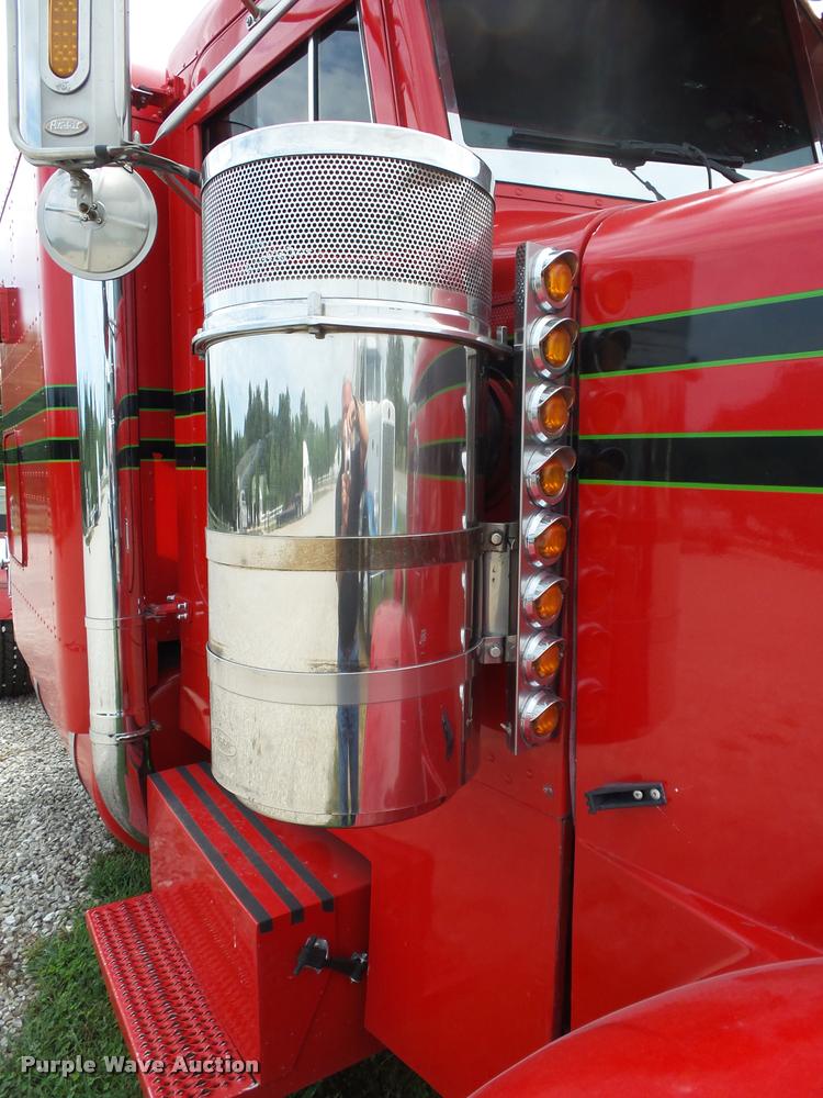 image for item K1130 1993 Peterbilt 379 semi truck
