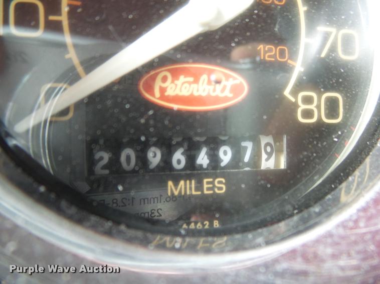 image for item K1130 1993 Peterbilt 379 semi truck
