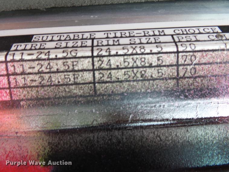 image for item K1130 1993 Peterbilt 379 semi truck