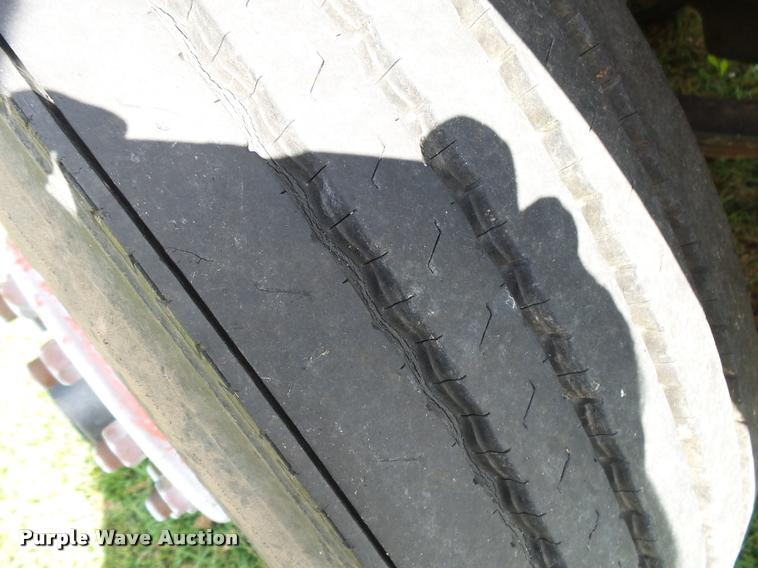 image for item K1134 1981 International semi truck