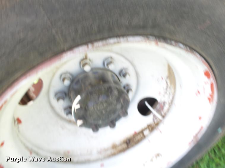 image for item K1134 1981 International semi truck